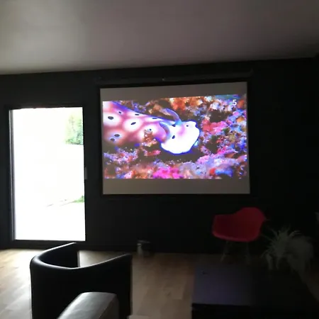 Dom wakacyjny Maison 2 Chambres, Avec Terrasse Et Jardin *